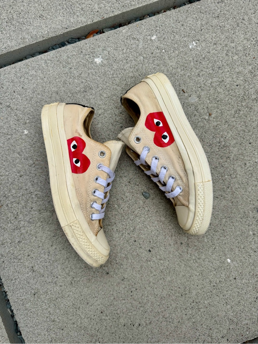 Comme des Garçons PLAY x Converse Chuck 70 Low Parchment Heart Men’s 5 Women’s 7